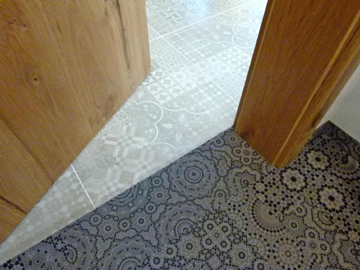 Hotel Haus Monti à Maria Lanzendorf Extérieur photo