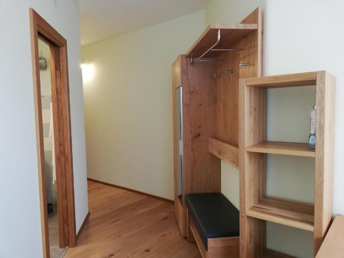Hotel Haus Monti à Maria Lanzendorf Extérieur photo