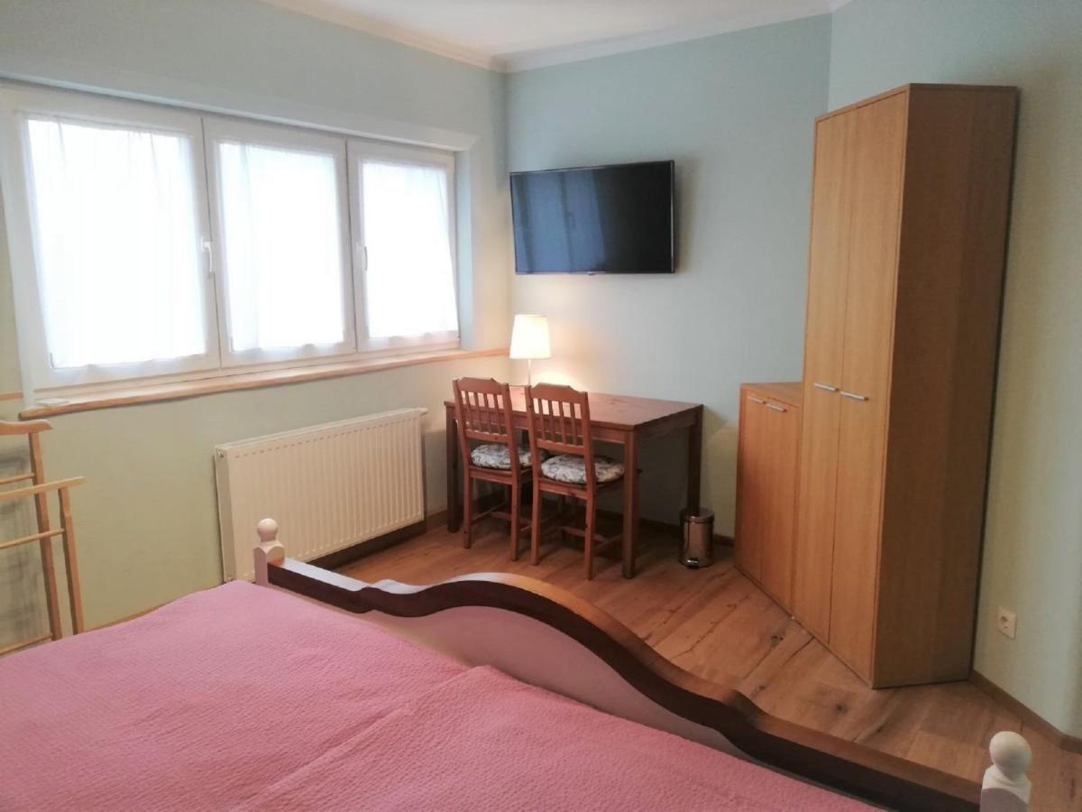 Hotel Haus Monti à Maria Lanzendorf Extérieur photo