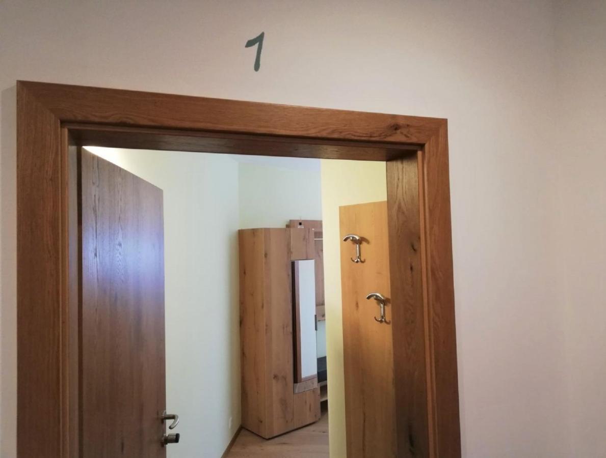 Hotel Haus Monti à Maria Lanzendorf Extérieur photo